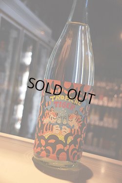 画像1: TROPICAL TIGER 芋焼酎　1,8L